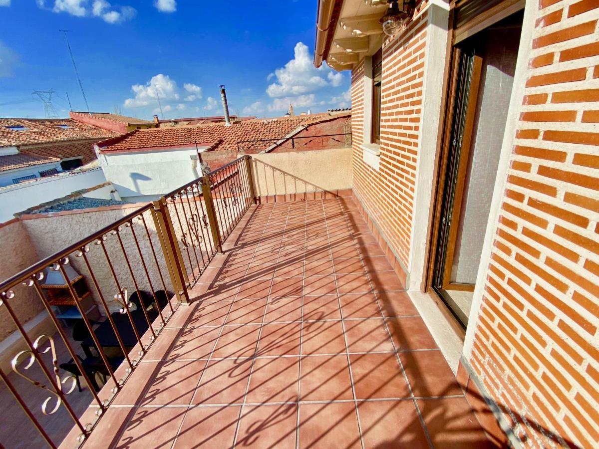 La Parada de Jimena-Casa rústica rodeada de bodegas en Rueda Exterior foto