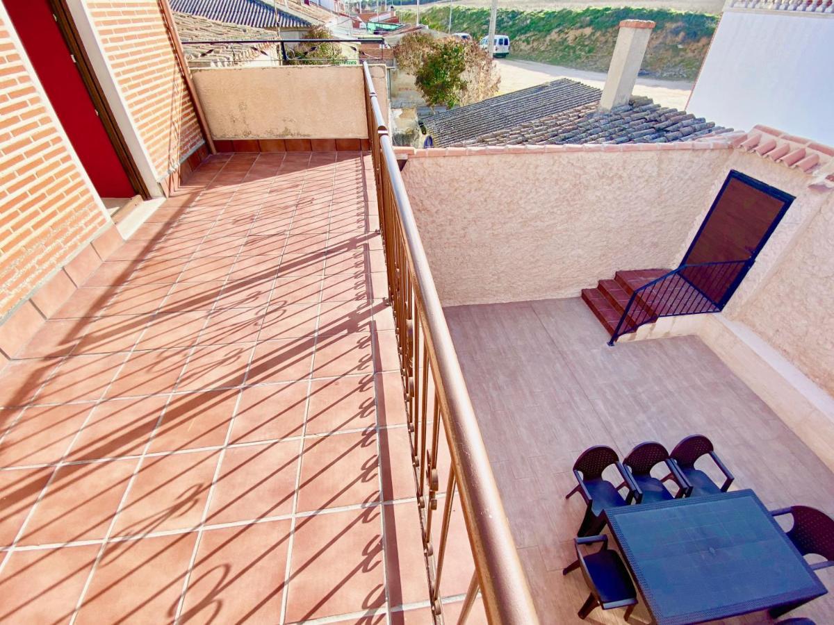 La Parada de Jimena-Casa rústica rodeada de bodegas en Rueda Exterior foto
